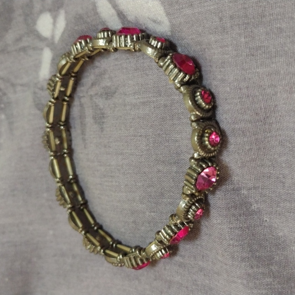 Vintage Magenta Gemstone Bracelet w/ Silver Engraving